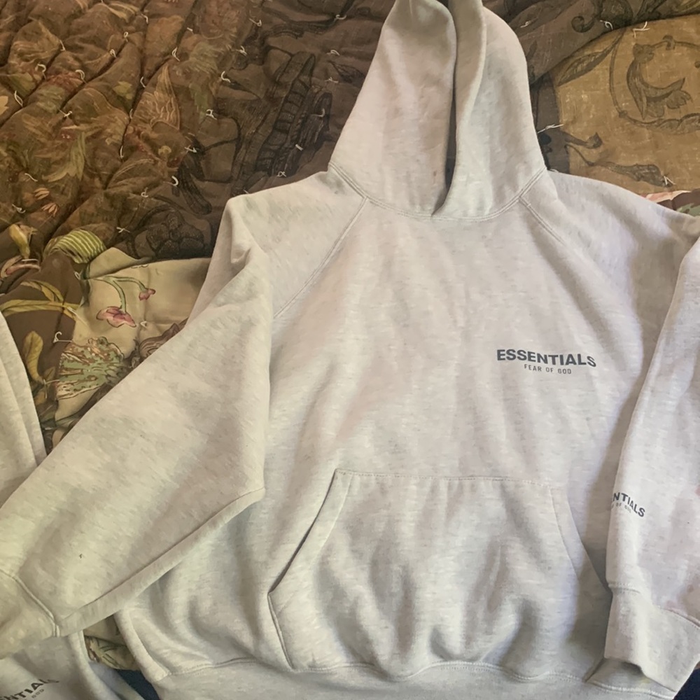 Essentials Sweatsuit Top&Bottom - Picture 5 of 6